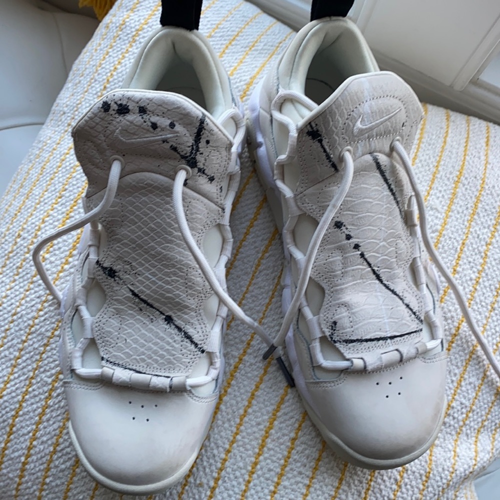 Women’s Nike Air More Money size 9.5 used in excellent condition
